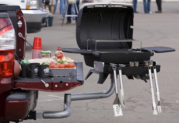 freedom-tailgate-party-grill2 Freedom Grill FG-50 Tailgating Grill