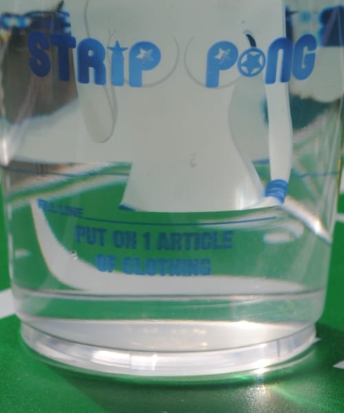 Strip_Pong_Put_on_One